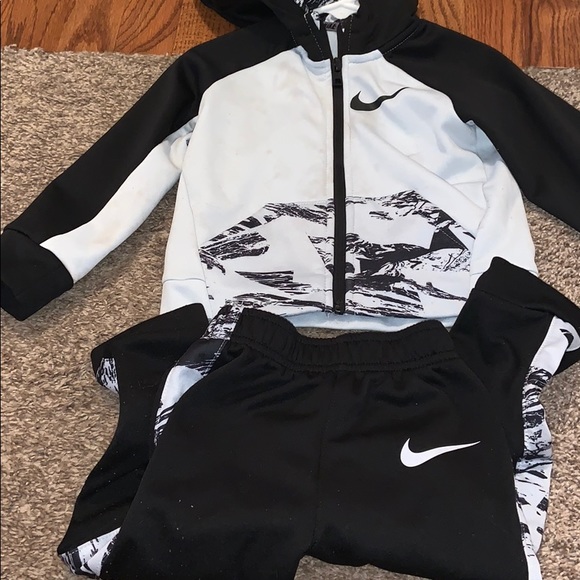 Nike Other - Nike Dri-Fit outfit *final price*